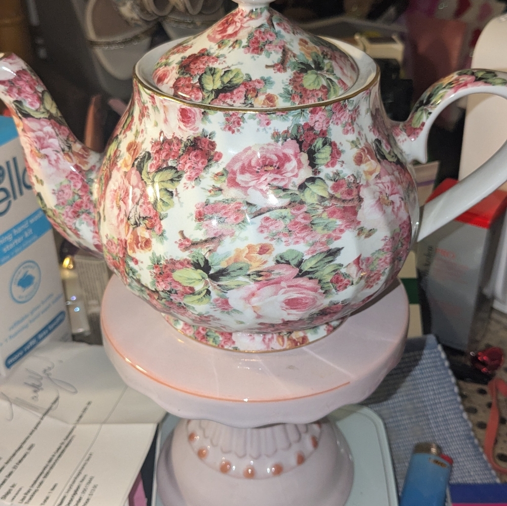 Vintage Darice Teapot